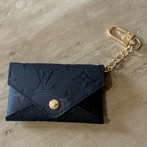 L V wallet keychain